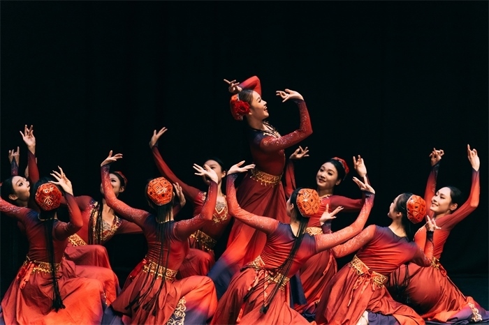 《長城魂》中的民族舞蹈表演。主辦方供圖