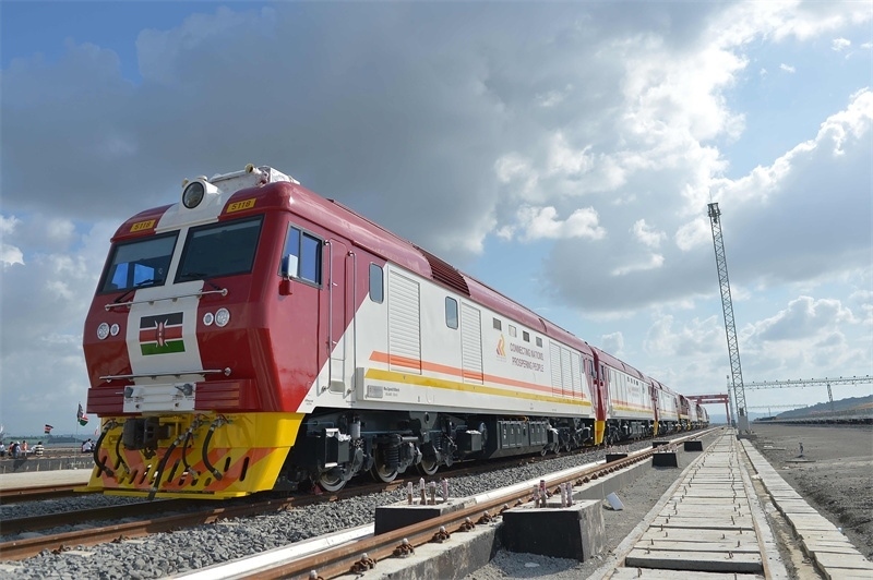 當地時間2017年5月30日，肯尼亞蒙巴薩，連接肯尼亞港口城市蒙巴薩和首都內羅畢的蒙內鐵路正式竣工通車。