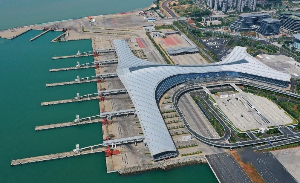 這是已經(jīng)停航的?？谛潞８郏?月4日攝，無人機照片）。新華社記者 郭程 攝