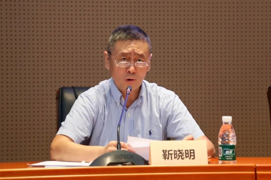 科技外交專家委員會主任委員、科技部國際合作司原司長靳曉明致辭。主辦方供圖