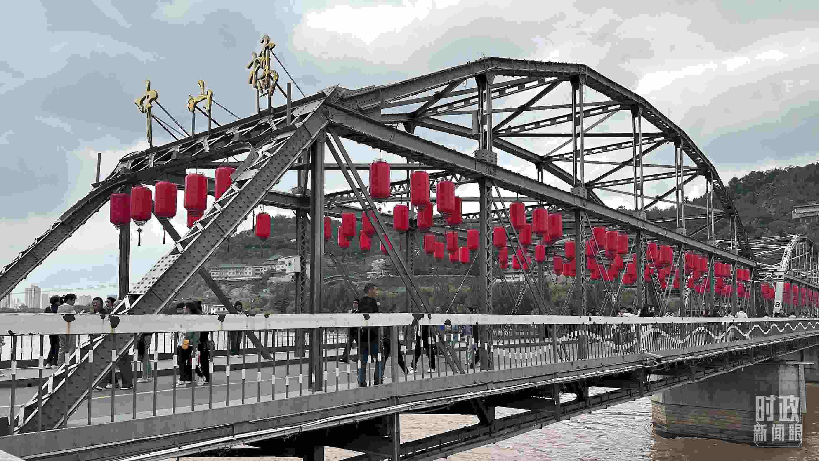 △中山橋。（總臺央視記者范一鳴、覃思拍攝）