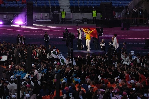 中國(guó)選手登上最高領(lǐng)獎(jiǎng)臺(tái)。人民網(wǎng)記者 于超凡攝