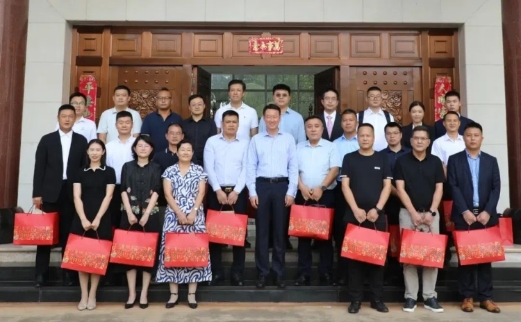 駐尼日利亞使館舉行中秋慰?jī)S活動(dòng)。駐尼使館供圖