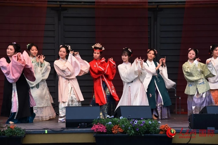 中國舞《紅樓夢》。人民網(wǎng)記者 殷淼攝