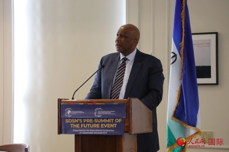 萊索托國王萊齊耶三世出席活動并致辭。人民網(wǎng)記者 李志偉攝