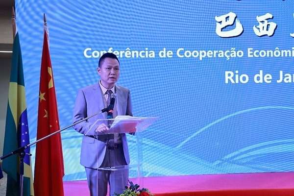 中國駐里約熱內(nèi)盧總領(lǐng)館副總領(lǐng)事王尉育在活動現(xiàn)場致辭。人民網(wǎng)記者 陳海琪攝