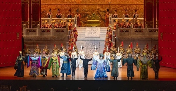 《圖蘭朵》演出劇照。何倫攝