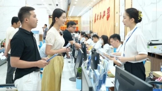 直播現(xiàn)場。海南省營商廳供圖