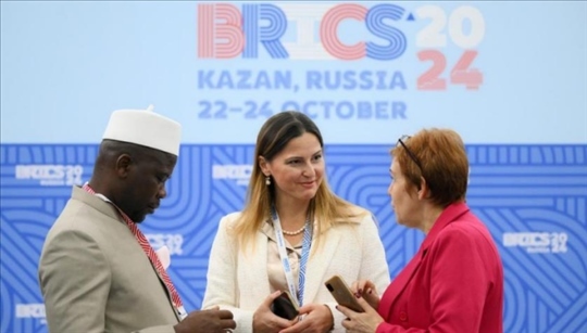 金磚國家領(lǐng)導(dǎo)人第十六次會晤期間，新聞記者在國際新聞中心工作