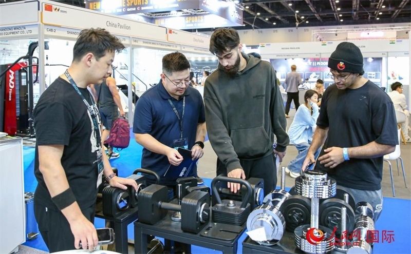 中國展臺一角。人民網(wǎng)中東中心分社塔里克·易卜拉欣攝