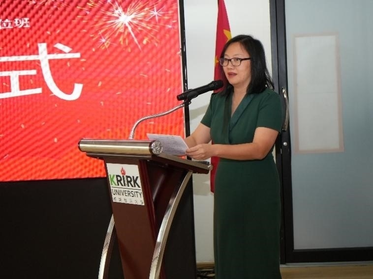 泰國華文教師公會主席羅鐵英致辭。主辦方供圖