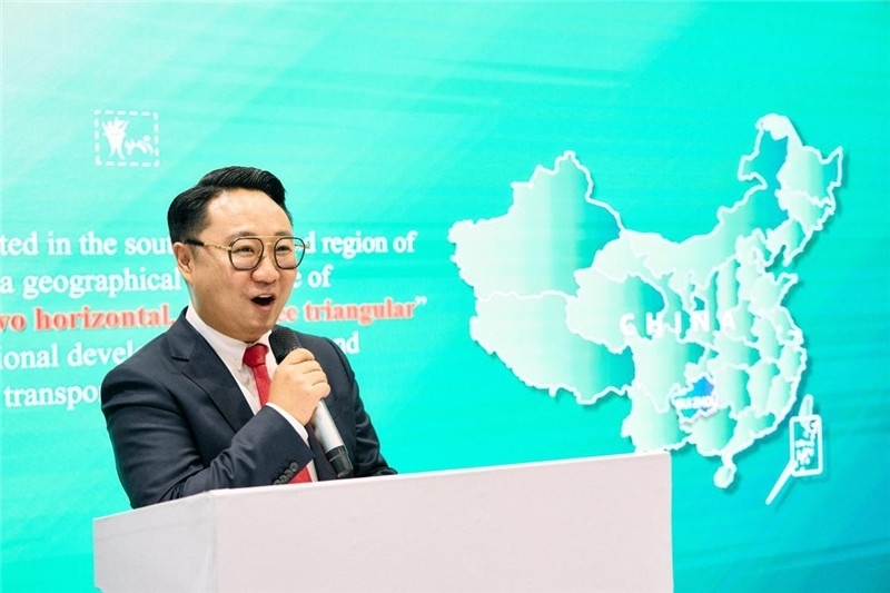 “中國館”貴州旅游推介會(huì)現(xiàn)場(chǎng)介紹。楊浩鵬