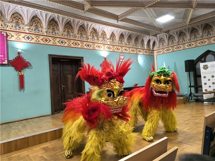 托倫雅蓋隆學(xué)院禮堂巡演現(xiàn)場。主辦方供圖。