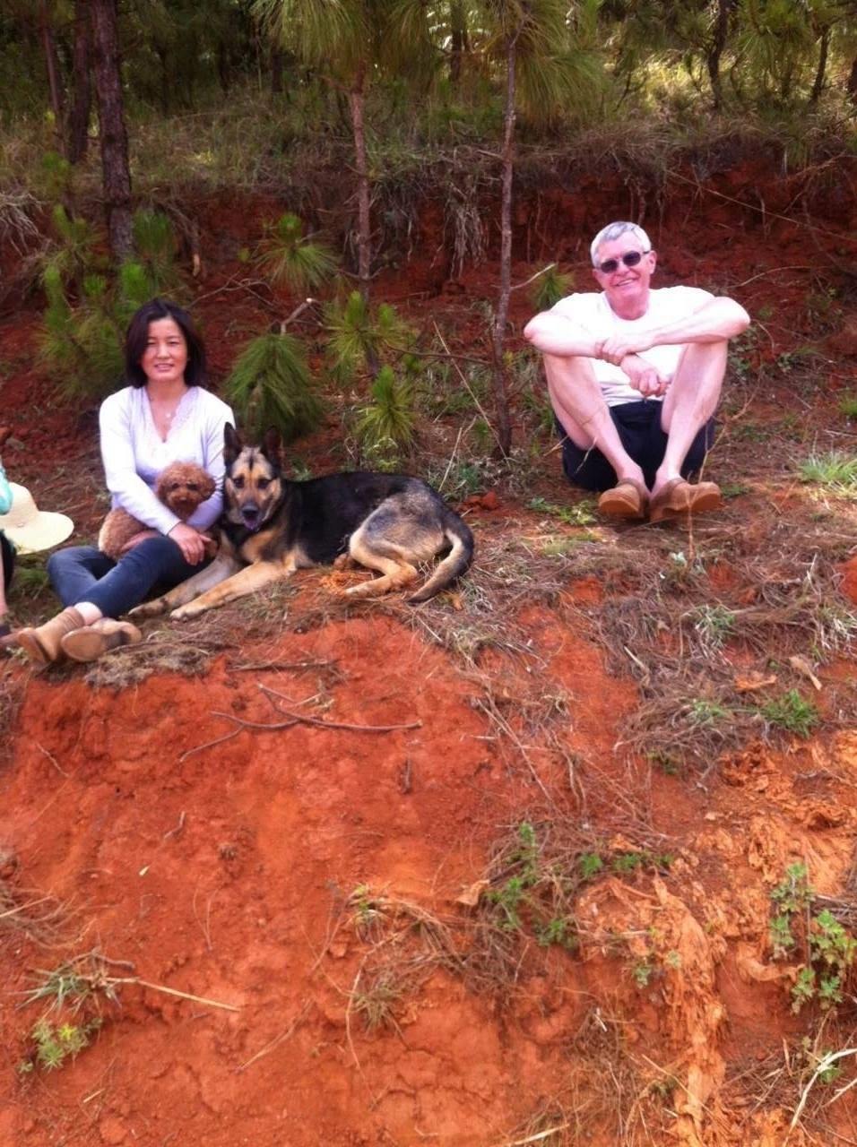 奈斯和妻子在云南東川打造了一個(gè)名叫“卡比杉”的農(nóng)場(chǎng)。