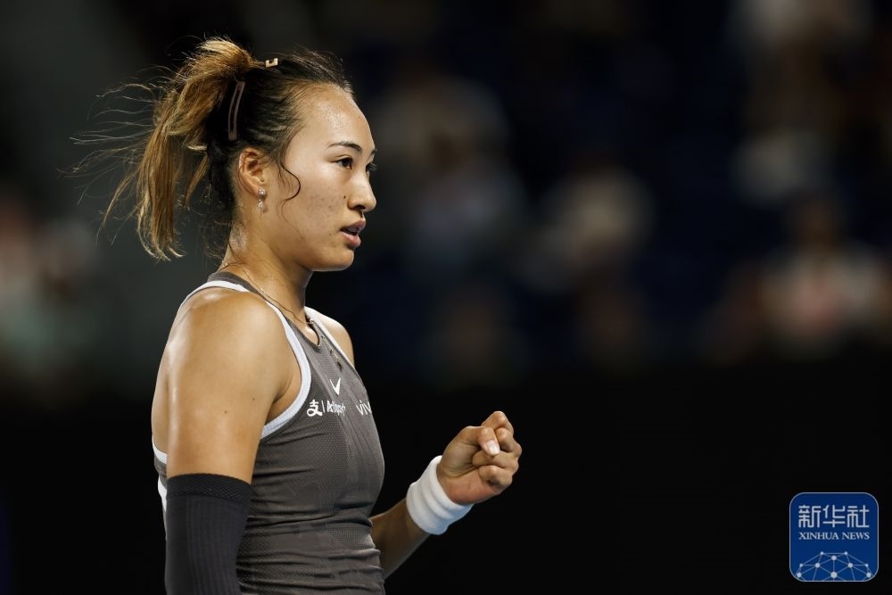 ↑鄭欽文在比賽中慶祝得分。新華社記者 馬平 攝