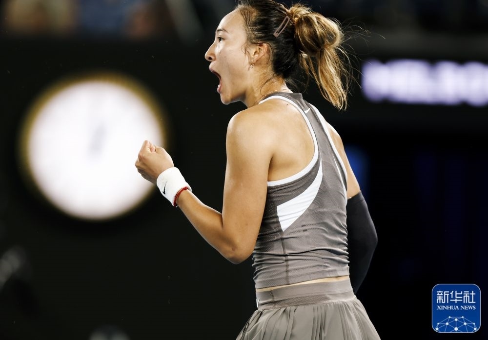 ↑鄭欽文在比賽中慶祝得分。新華社記者 馬平 攝