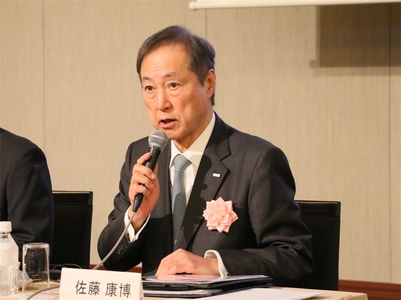 日中投資促進(jìn)機(jī)構(gòu)會(huì)長(zhǎng)佐藤康博致辭。人民網(wǎng) 許可攝