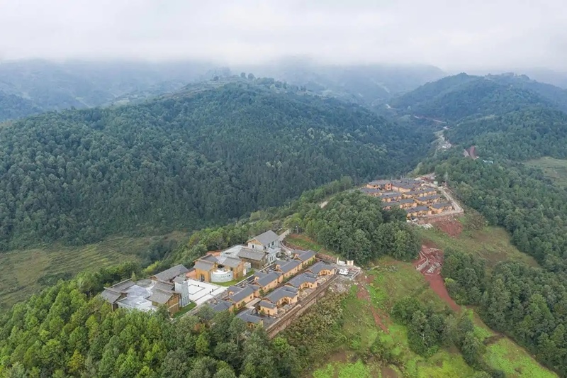 2020年10月13日拍攝的三河村新村聚居點(diǎn)。 