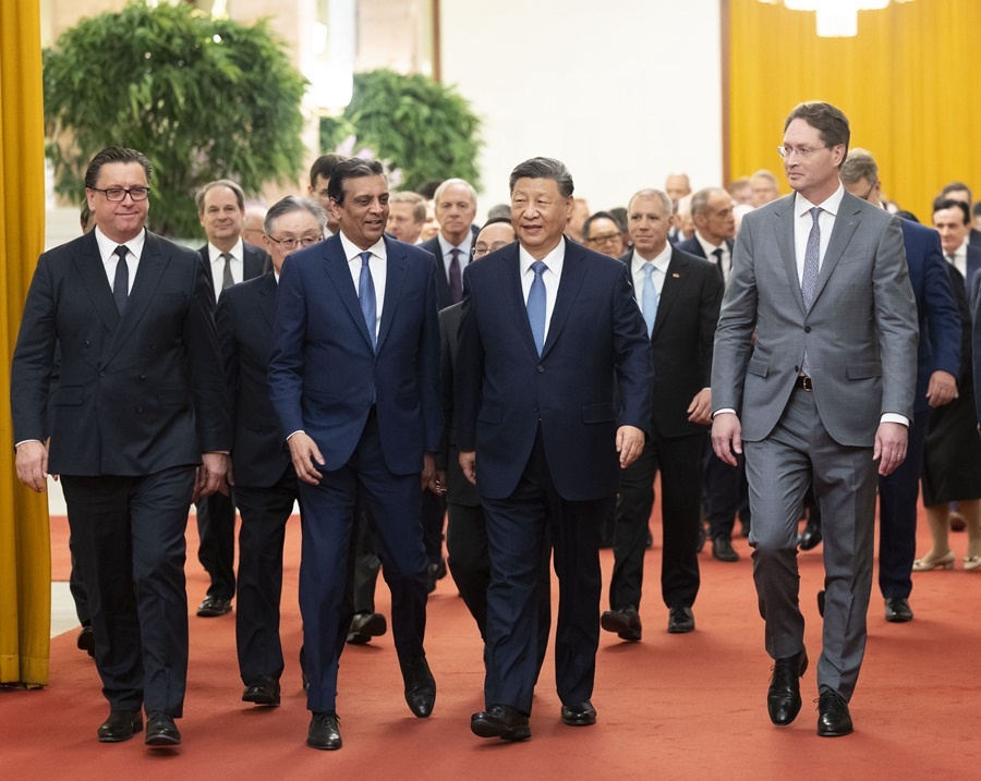 △3月28日上午，國家主席習(xí)近平在北京人民大會(huì)堂會(huì)見國際工商界代表。