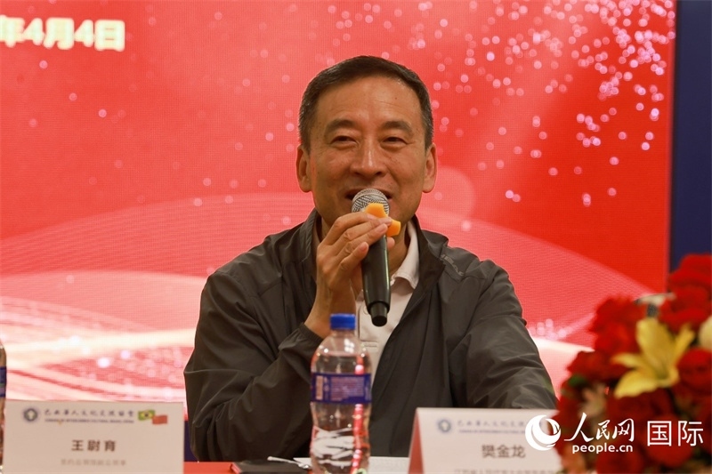 江蘇省人大常務委員會常務副主任樊金龍在座談會上致辭。人民網(wǎng)記者 陳海琪攝