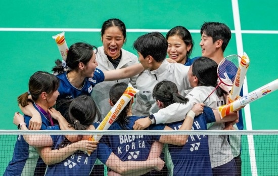 5月3日，韓國隊(duì)?wèi)c祝晉級決賽。新華社記者 孫非 攝