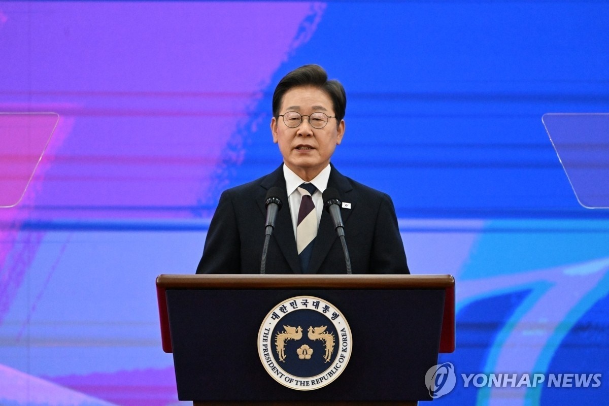 李在明4日上午在第21屆韓國總統(tǒng)就職宣誓儀式上宣誓就職。（圖片來源：韓聯(lián)社）